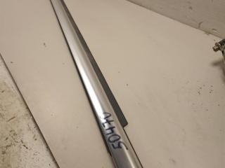 молдинг двери задней правой Volkswagen Tiguan 1 поколение 2009, 5N0839267, .