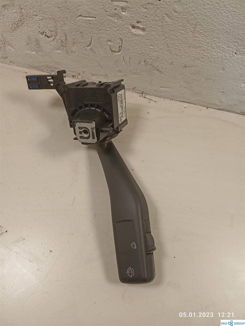 переключатель подрулевой (стрекоза) Volkswagen Jetta 5 поколение 2006, 1K0953519B, 8P095513, 1K0953519, 1K0959653D, 1K5653503CN, . - фото №1