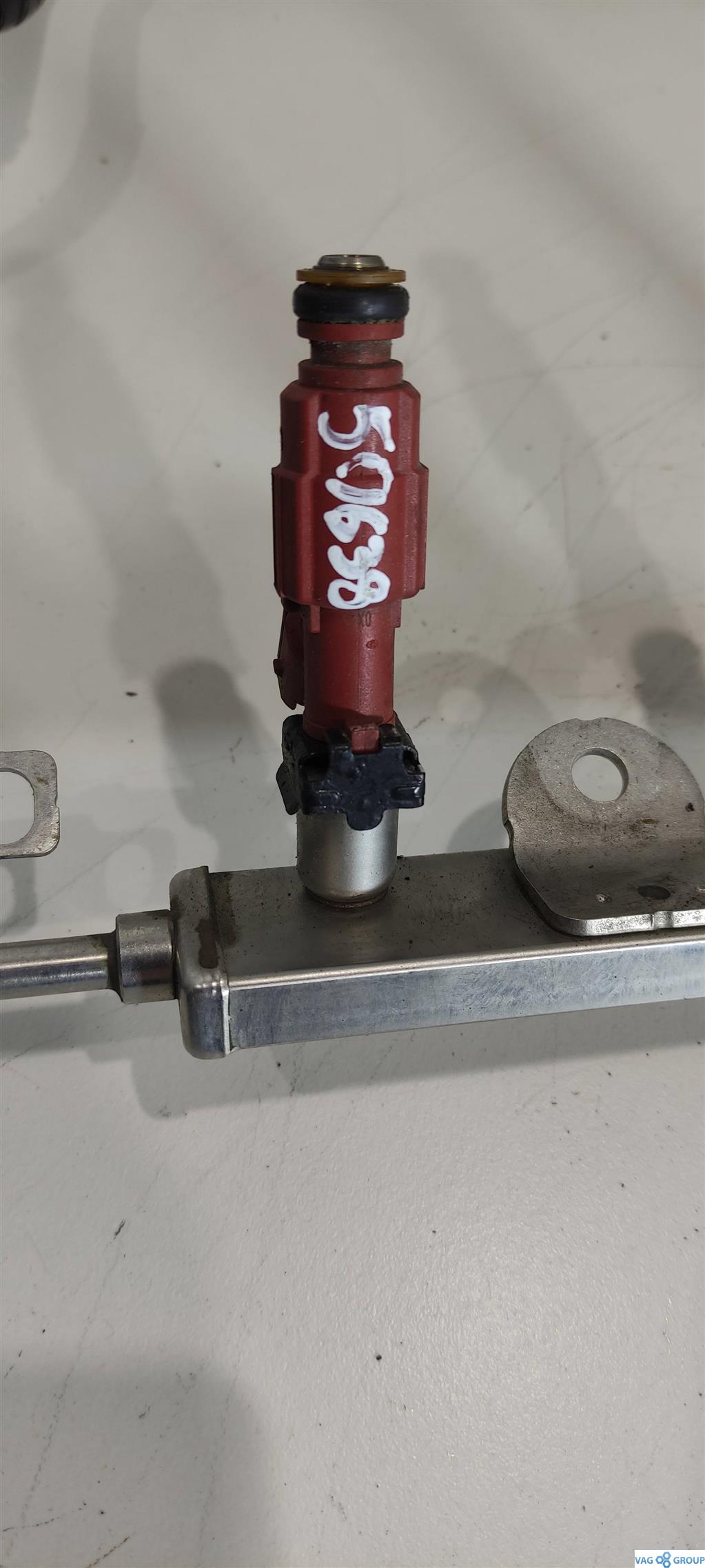 форсунка Kia Optima 4 поколение 2015, 2.0 л., бензин, седан, G4ND, 353102E000, . - фото №1