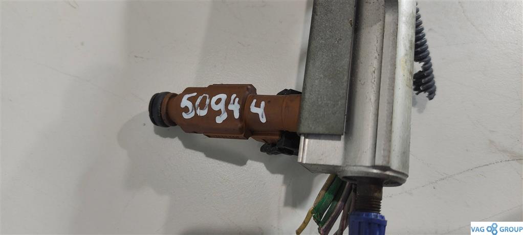 форсунка Volvo S80 2 поколение 2008, 2.5 л., бензин, седан, 9186340, B5254T, 208155831 - фото №1