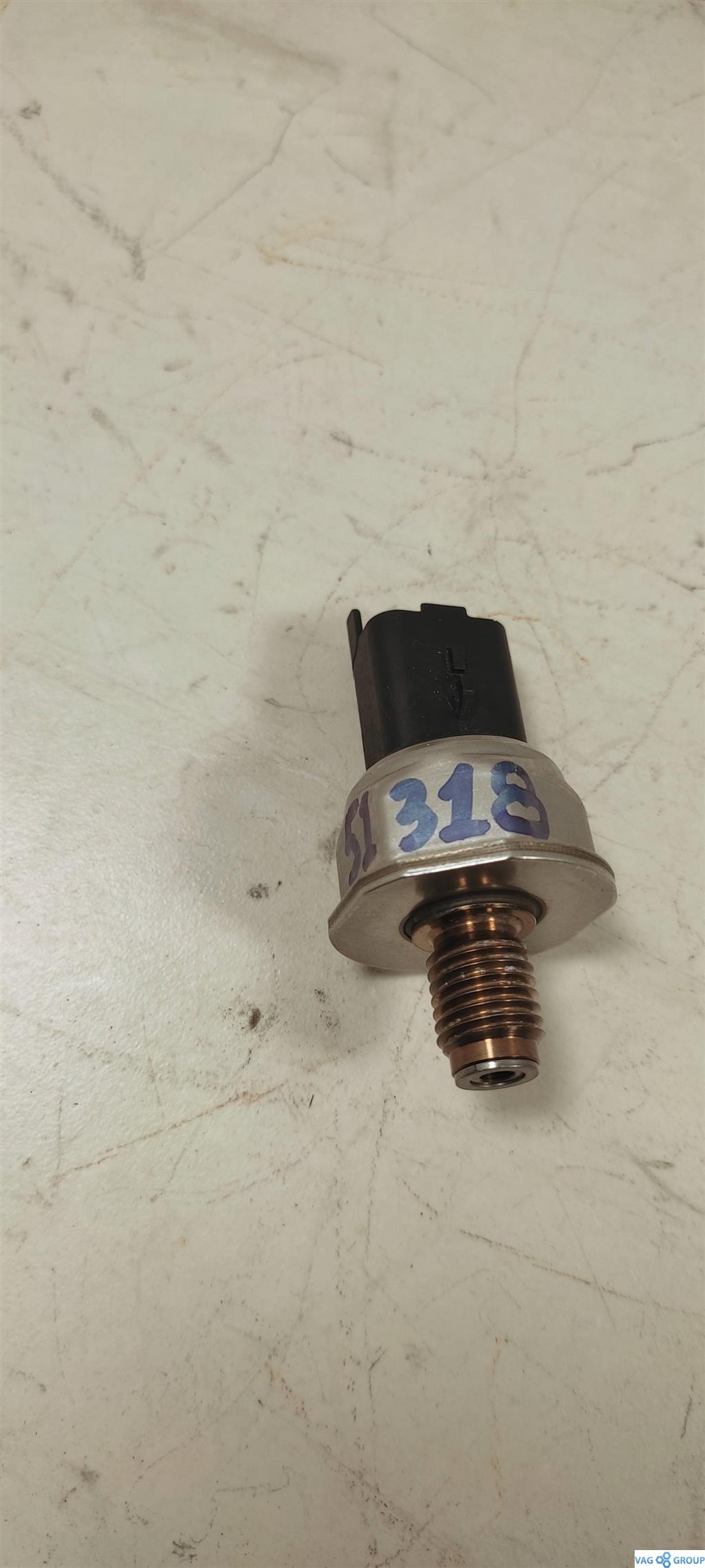 датчик давления топлива Peugeot 407 1 поколение 2007, 5WS40039, 0435581928, 0519093772, 0531279418, 55PP0202, . - фото №1