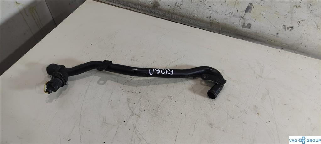 трубка охлаждающей жидкости Volkswagen Golf 6 поколение 2010, 2.0 л., TDi, дизель, хетчбэк 5 дв., 5N0121065, CFFA, CFFB, CFGB, CAYC, CLLA, CFGC, . - фото №1