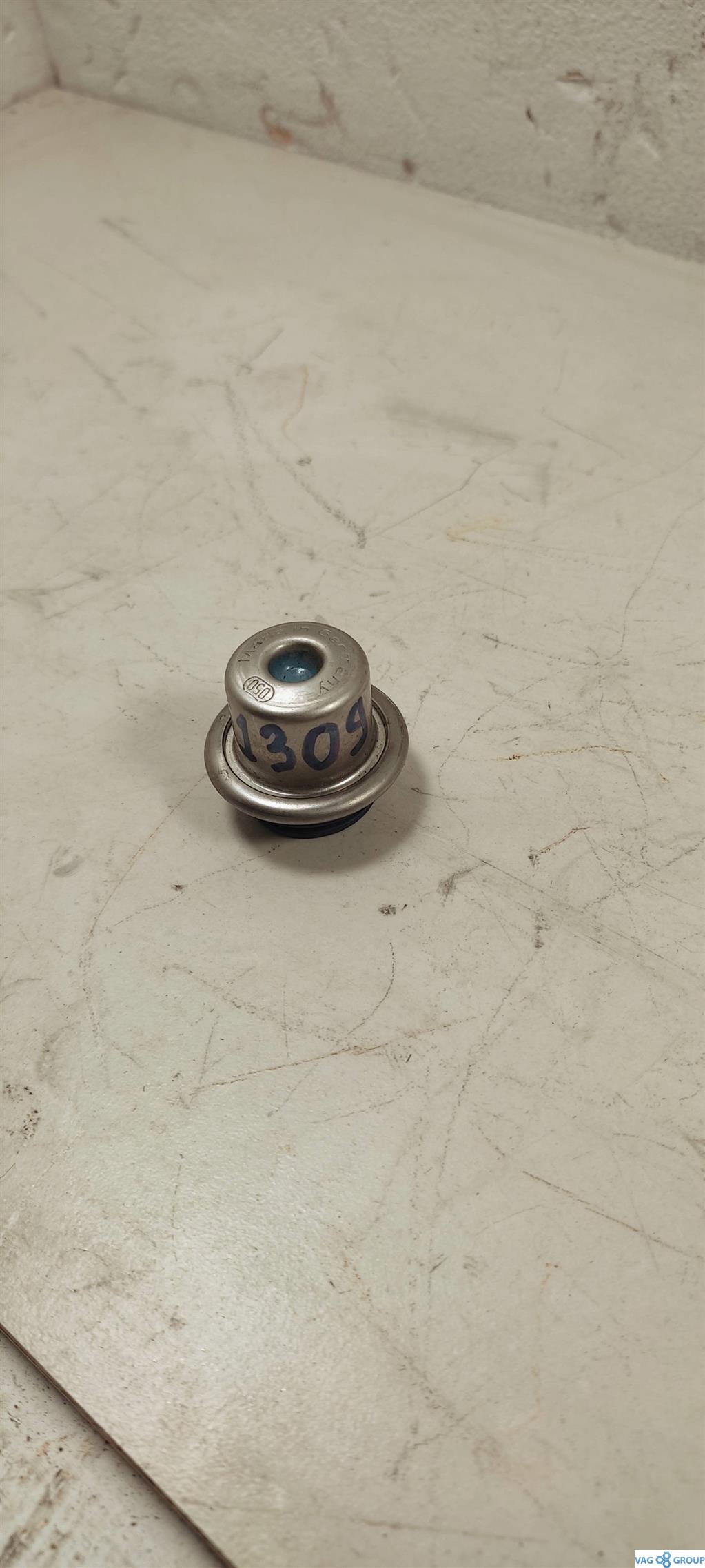 регулятор давления топлива Ford Focus 2 поколение 2006, 1X4E9F775AA, . - фото №1