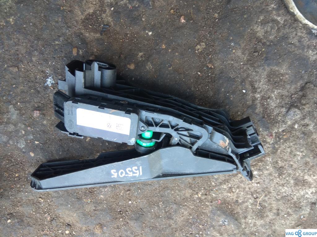 педаль Volkswagen Passat B6 2006, дизель, 1K1723503L, BLG, BMY, BUD, BSE, BZB, BSF, CBAB, CBBB, CFFB, CFGB, BWS, CAWB, CDAA, CLLA, CAVD, CAXA, CBAC, BGU, CCSA, 1K1723503AA, CBDB - фото №1