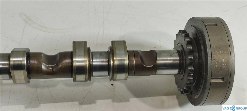 Распредвал выпускной Volkswagen Passat B6 2006, 2.0 л., FSI, бензин, седан, BVZ, BVY, BLR, BLX, BLY, BVX, AXW - фото №1