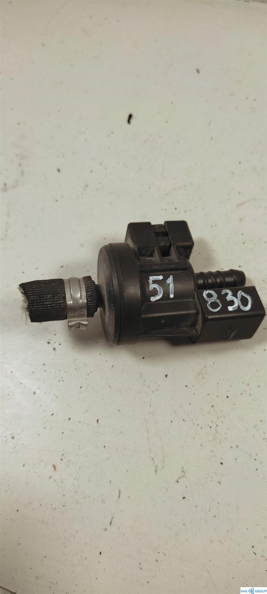 клапан вентиляции топливного бака Volkswagen Jetta 5 поколение 2009, 2.5 л., седан, 06E906517A, 0280142431, . - фото №1