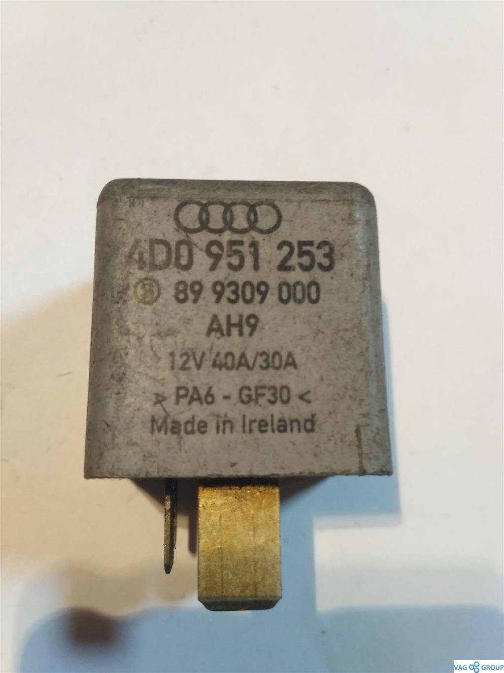 реле (прочие) Audi A6 4A/C4 1997, 1.9 л., TDi, дизель, седан, 4D0951253, . - фото №1