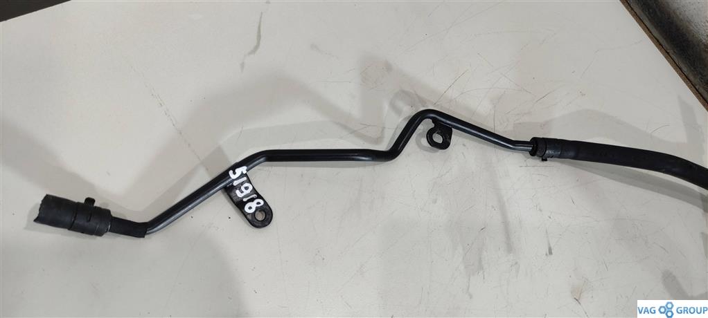 трубка охлаждающей жидкости Volkswagen Passat B7 2013, 2.0 л., TDi, дизель, седан, 5K0121070C, 5K0121087, CFFB, CFGB, CAYC, CLLA, CFGC, CCFA - фото №1