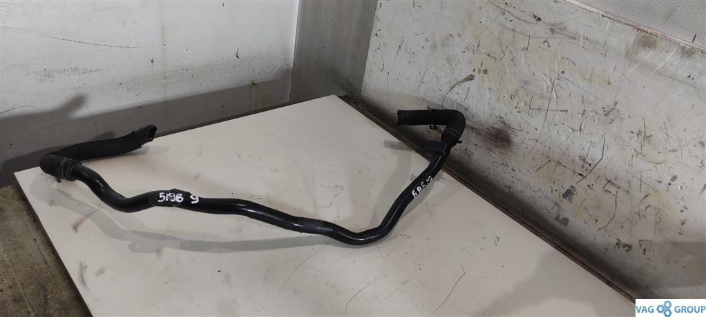 трубка охлаждающей жидкости Volkswagen Tiguan 1 поколение 2009, 1.6 л., TDi, дизель, внедорожник 5 дв., CAY, 5N0121070Q, CFFA, CFFB, CFGB, CLJA, CFFD, . - фото №1