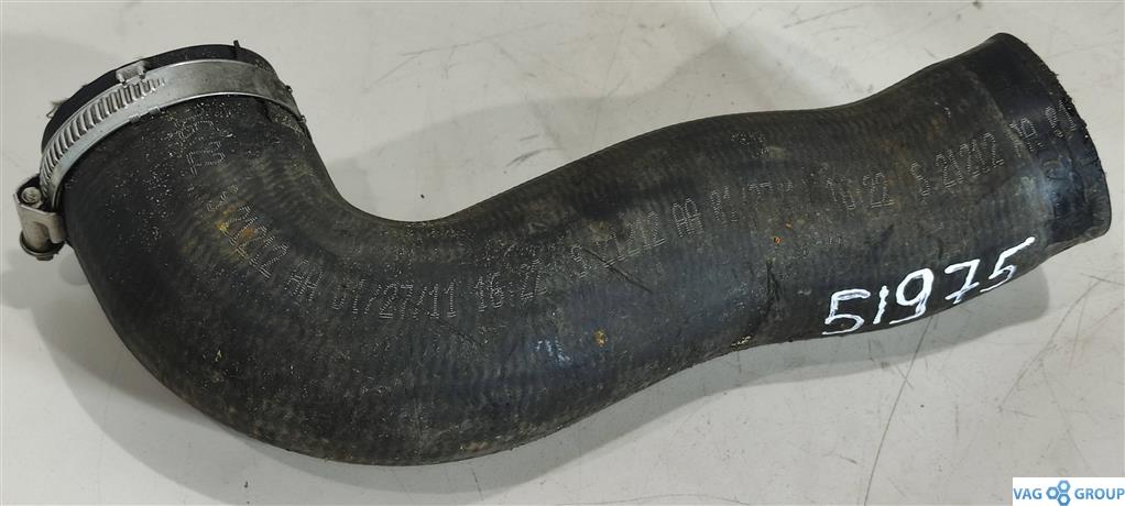 патрубок интеркулера Volkswagen Passat B7 2013, 1.6 л., TDi, дизель, седан, CAY, 1K0145832AF, CFFA, CFFB, CFGB, CFF, CLLA, CFGC, 1K0145832AC - фото №1