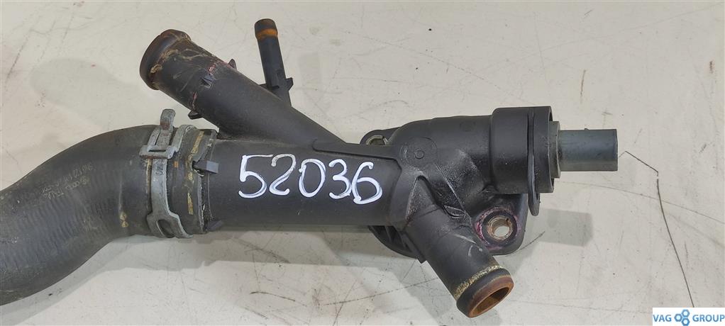 фланец (тройник) системы охлаждения Volkswagen Tiguan 1 поколение 2009, 1.6 л., TDi, дизель, внедорожник 5 дв., 03L121131AA, KVT, 03L121132AA - фото №1