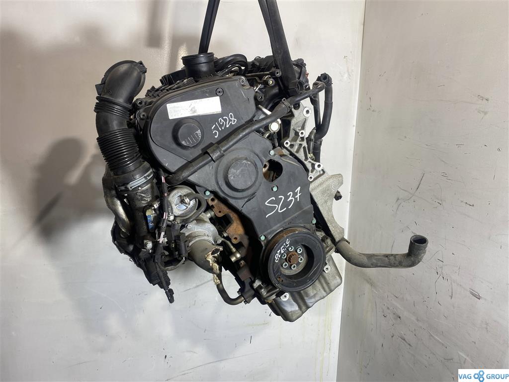 двигатель Volkswagen Jetta 5 поколение 2006, 2.0 л., бензин, седан, BPG, BPY, 06D107066AB, BPJ, BWE, AXX, BWA, BWT, CDL, 06F109102B, BGB, BUL, BYK, CDLA, CDLC, . - фото №1