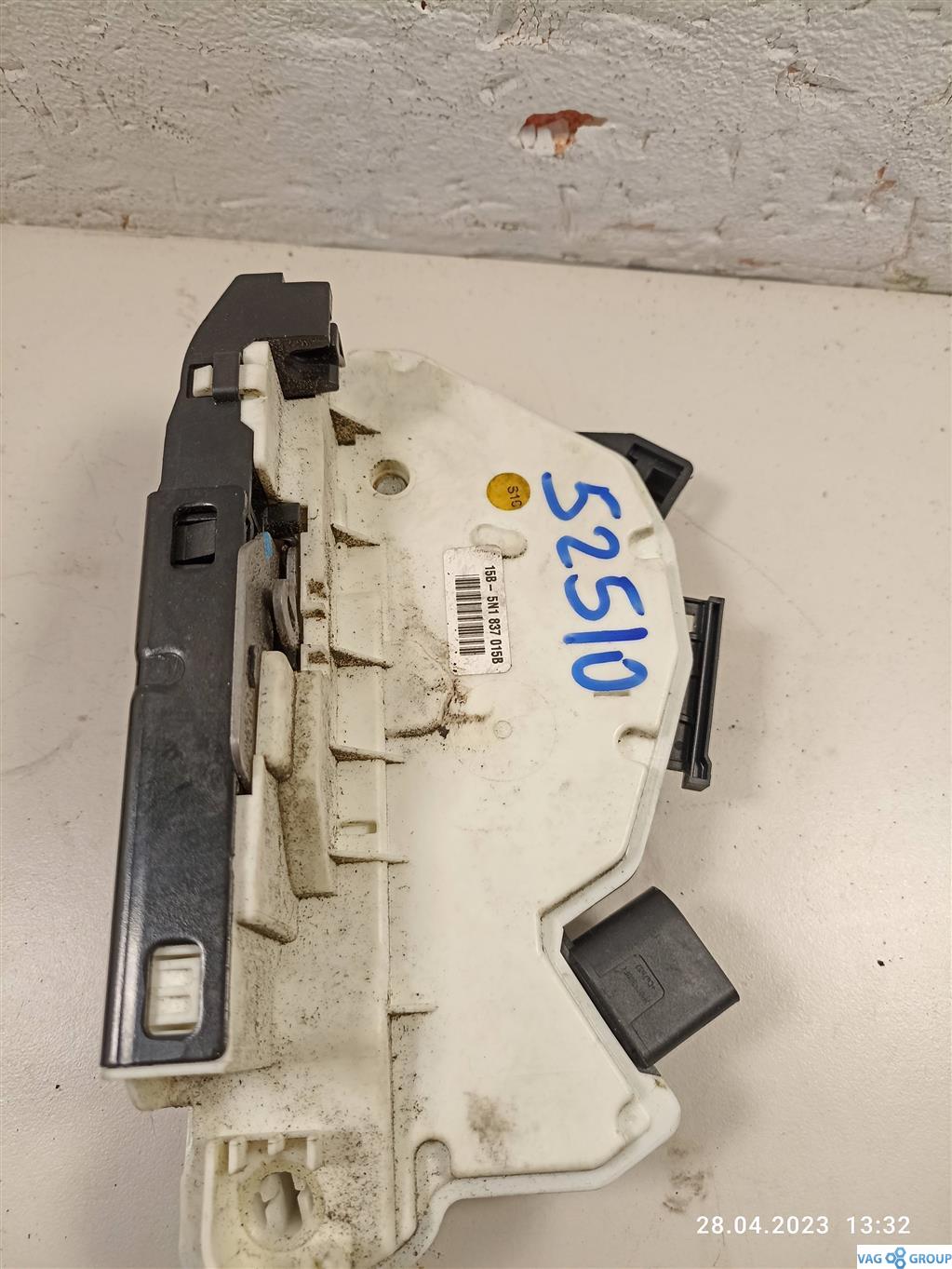 замок двери передней левой Volkswagen Passat CC 1 поколение 2010, 5N1837015F, 5N1837015B, 5N1837015D, 5N1837015N, . - фото №1