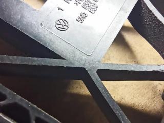 ручка наружная передняя правая Volkswagen Jetta 6 поколение 2012, 5N0837885H, .