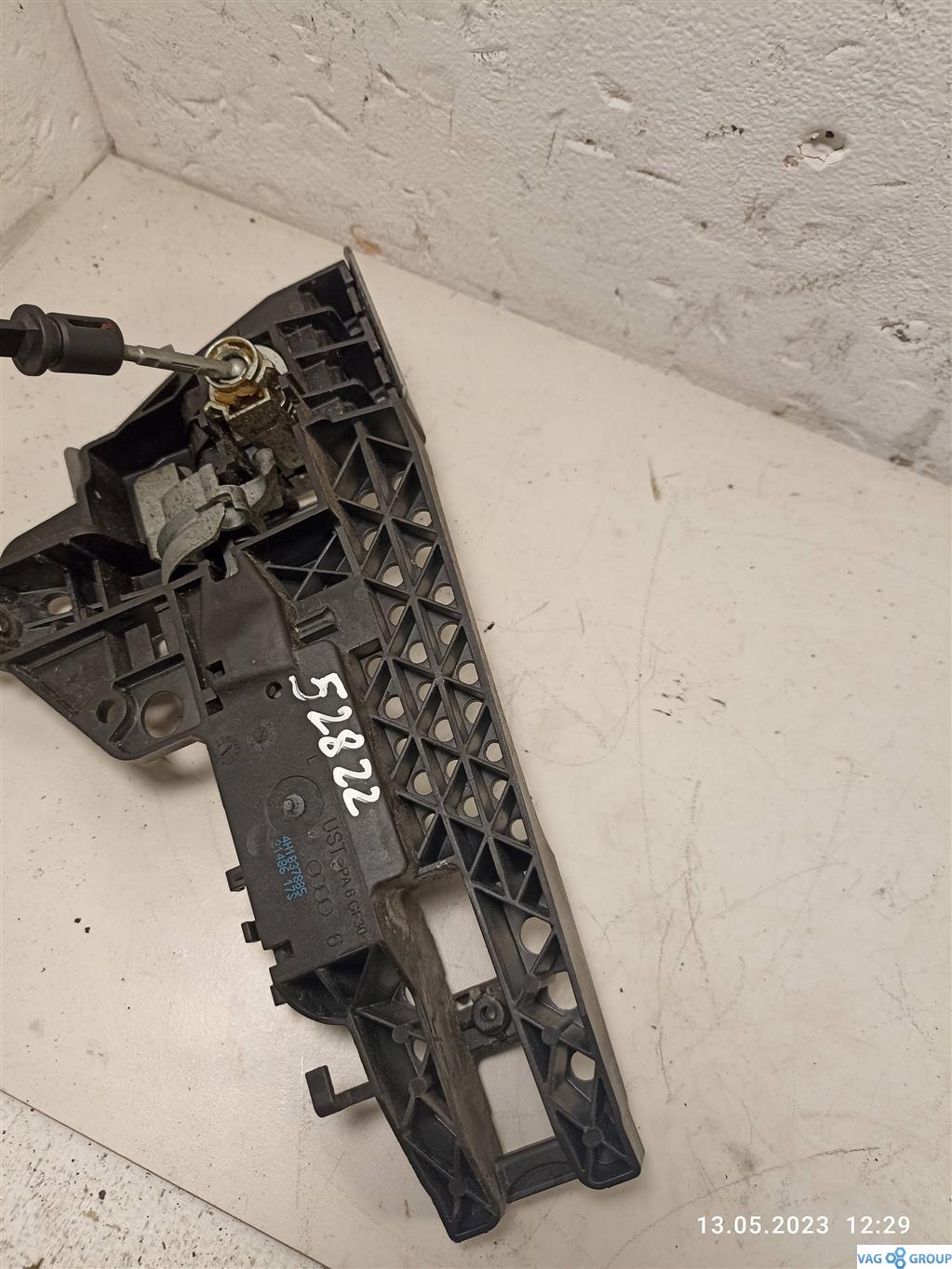 кронштейн (крепление) Audi A6 4G/C7 2013, 4H0837885, . - фото №1