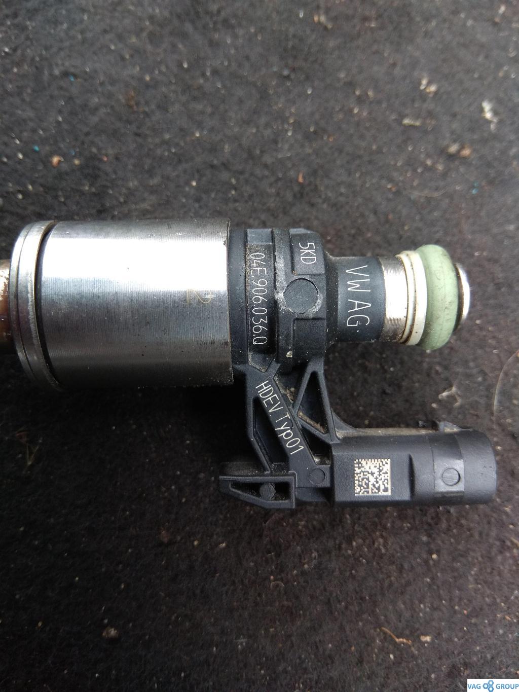 форсунка Audi A3 8V 2015, 1.2 л., TSI, бензин, хетчбэк 5 дв., 04E906036Q, CYVB, . - фото №1