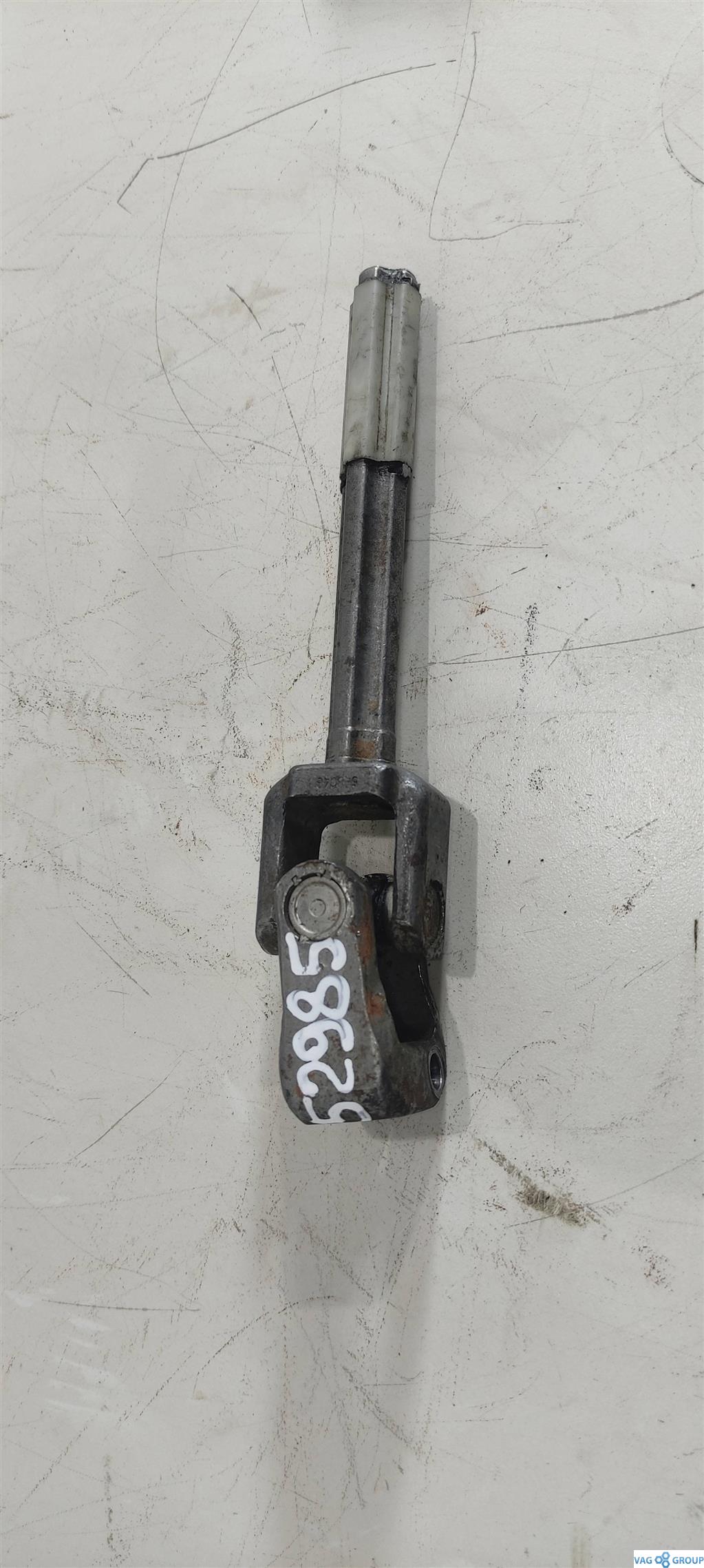 рулевой карданчик Volkswagen Golf 6 поколение 2010, 2.0 л., TFSI, бензин, хетчбэк 5 дв., 1K1423051, . - фото №1