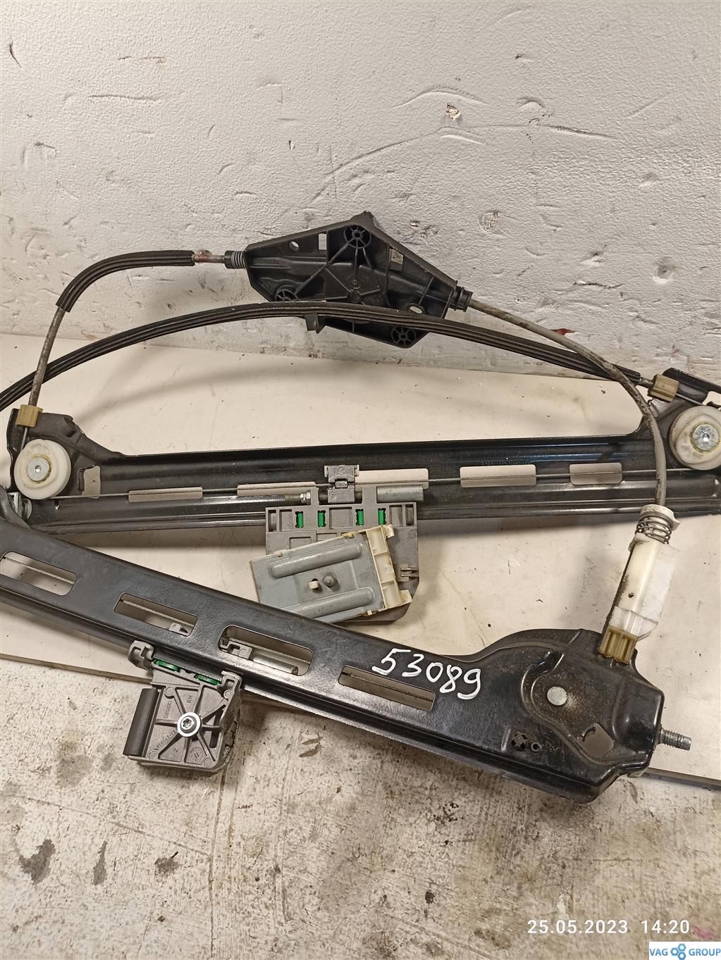 стеклоподъемник передний левый Volkswagen Passat CC 1 поколение 2010, 3C8839461K, . - фото №1