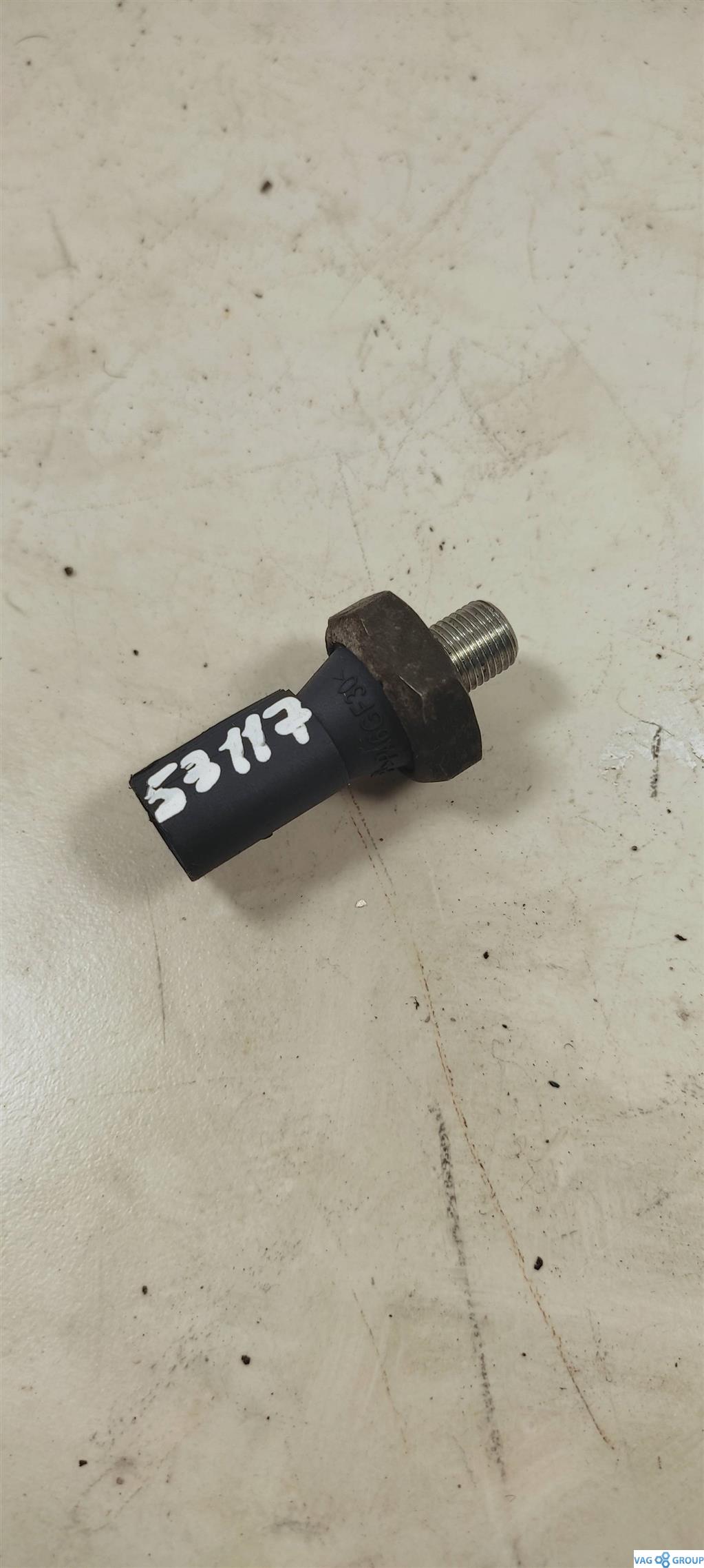 датчик давления масла Volkswagen Passat B7 2013, 06H919081A, 04E919081A, . - фото №1