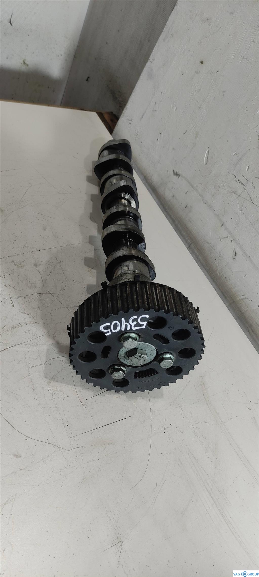 распредвал Volkswagen Passat B6 2007, 1.9 л., TDi, дизель, седан, BRS, AVF, AVB, BDJ, AXB, AXC, BRR, 038109101R, AWX, BDK, BXE, BPW, BLS, BKE, 038109101AH, 038109101AE, BMM, BJB, BSU, BST - фото №1