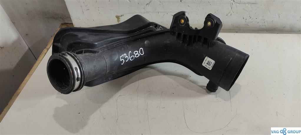 воздуховод Ford Kuga 2 поколение 2014, 1.6 л., бензин, внедорожник 5 дв., B4164T, DS739C623DB, . - фото №1