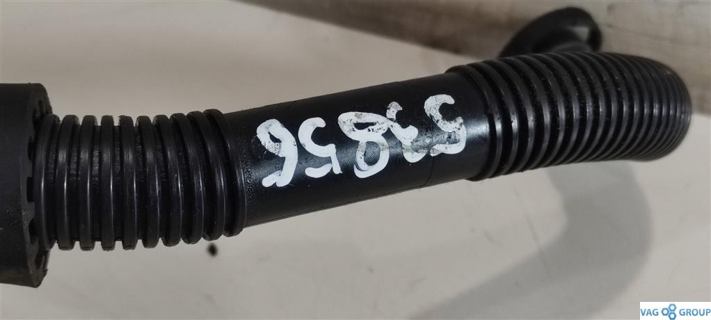 патрубок (трубопровод, шланг) Audi A3 8L 1999, 1.8 л., бензин, хетчбэк 5 дв., 06A131127A, APG, BAF, . - фото №1