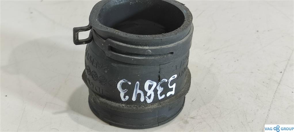 патрубок (трубопровод, шланг) Volkswagen Passat B6 2009, 2.0 л., TFSI, бензин, седан, BZB, 1K0129627C, CAWB, CCTA, CGYA, CCTB, . - фото №1