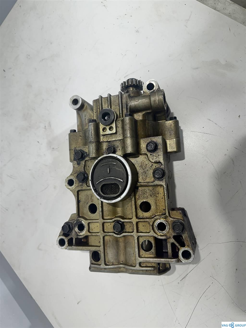 насос масляный Kia Optima 4 поколение 2017, 2.4 л., бензин, седан, G4KH, G4KJ, G4KE, ., 23300-2G400, 23300-2G410, 23300-2G420, 23300-2G430, 23300-2G460, 23300-2G470 - фото №1