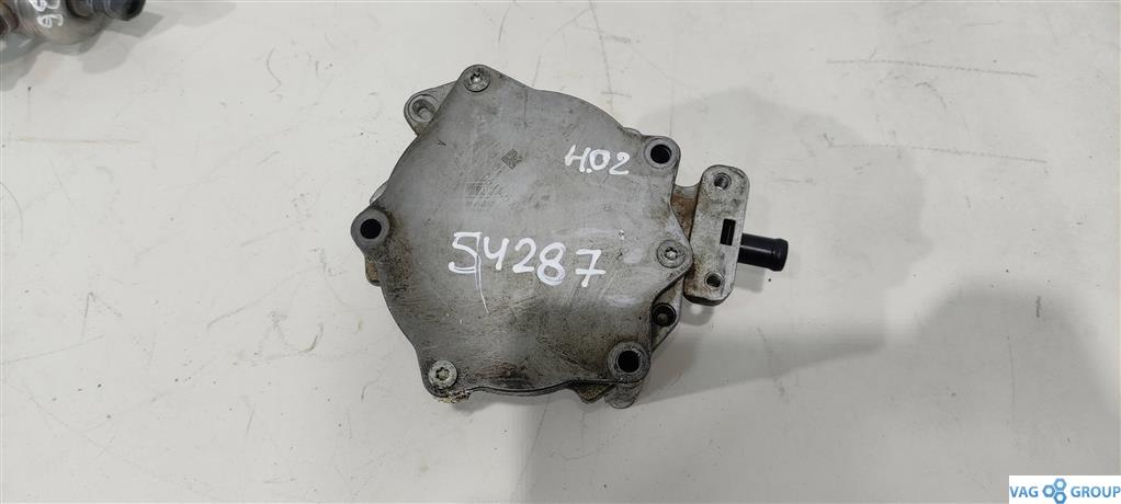 насос вакуумный Skoda Superb 2 поколение 2011, 1.8 л., TFSI, бензин, хетчбэк 5 дв., BYT, BZB, 06H145100, CAWB, BZW, . - фото №1
