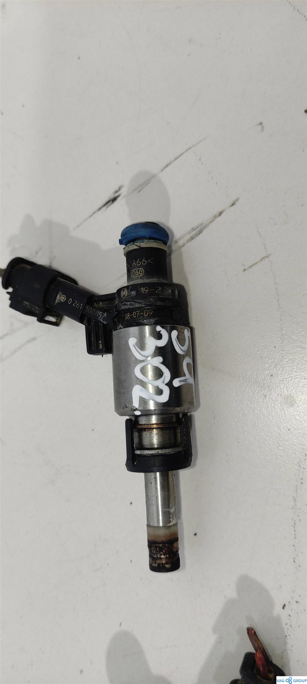 форсунка Volkswagen Passat B6 2009, 1.8 л., бензин, седан, 06H906036H, 06H906036B, CDA, CDH, BYT, BZB, 06H906036F, CGY, CAB, 0261500033, 06H906036Q - фото №1