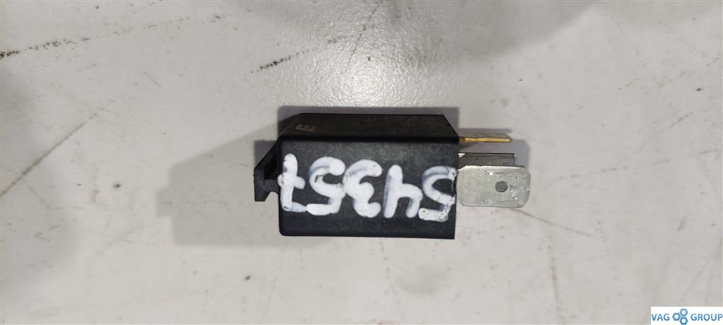 реле (прочие) Audi A4 B7 2006, 2.0 л., TFSI, бензин, седан, 8Z0951253, 7M0951253C, 4H0951253C, . - фото №1