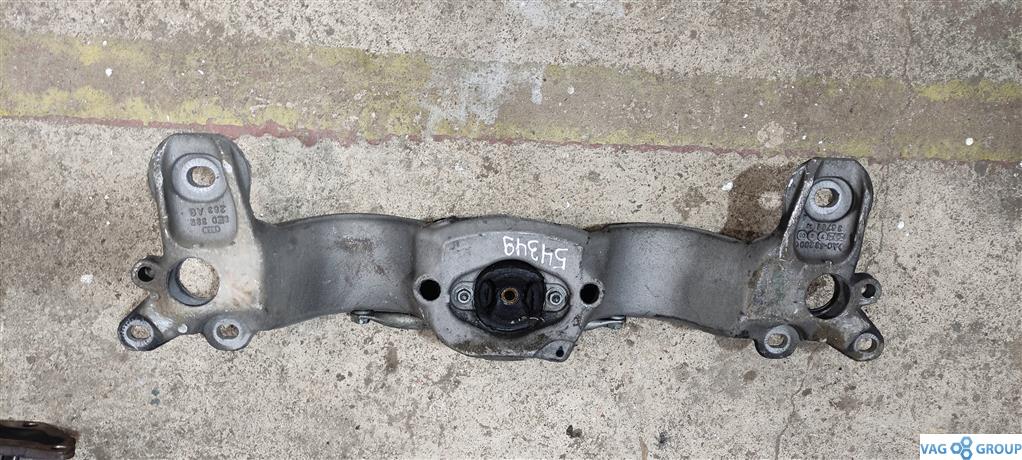 кронштейн КПП Audi A4 B7 2006, 2.0 л., TFSI, бензин, седан, 8E0399263AG, BWE, . - фото №1