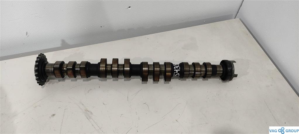 распредвал Audi A4 B6 2000, 1.8 л., бензин, седан, AWT, AWM, 058109021M, ANB, APU, AVJ, AEB, APT, BFB, BEX, ADR, AWU, AWV, BKF, AVV, 058109022C - фото №1