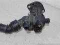 корпус термостата Volkswagen Jetta 5 поколение 2009, 2.0 л., бензин, седан, 06F121111, BVY, BLR, BLX, BVX, AXW, AXX, . - фото №5