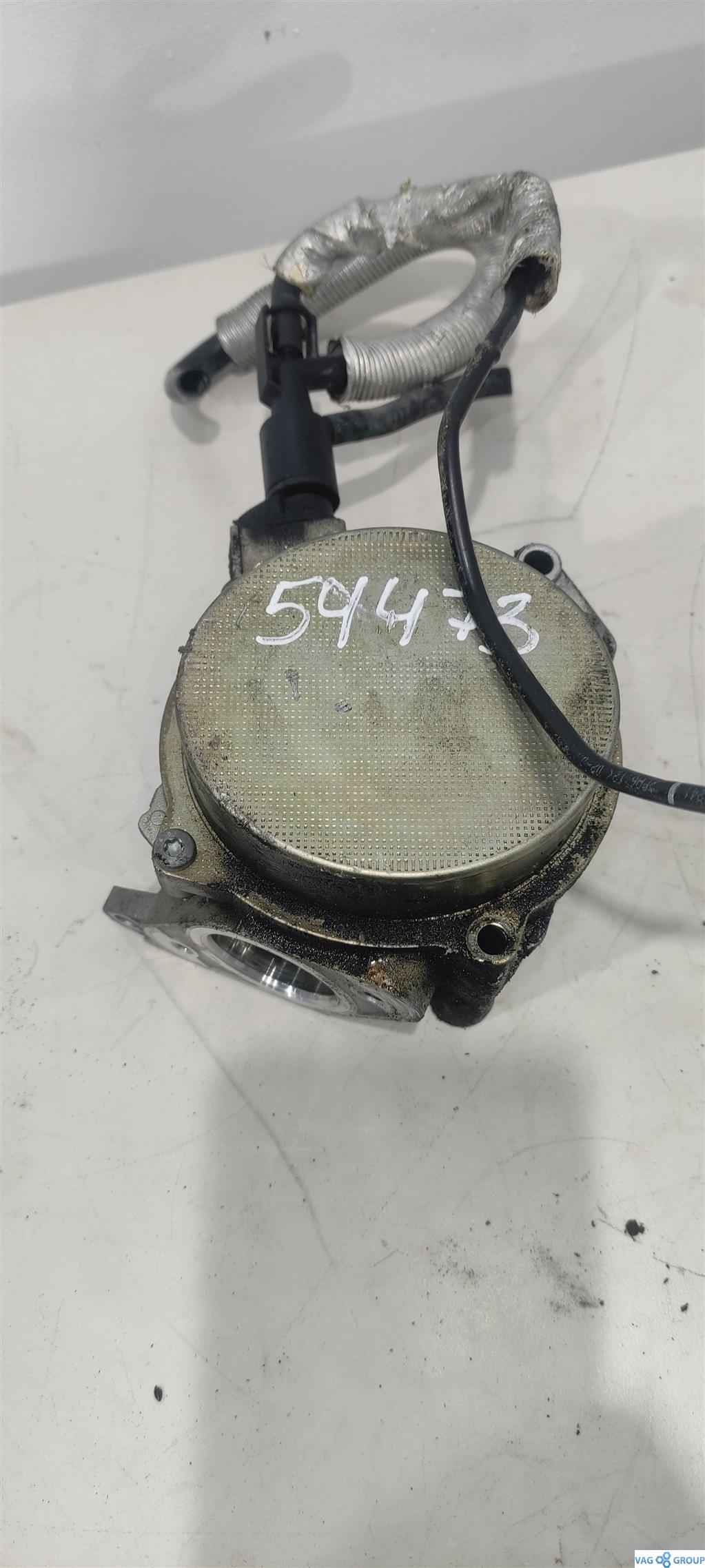 насос вакуумный Audi A4 B7 2006, 2.0 л., TFSI, бензин, седан, 06H145100AB, 06H145100S, CCT, 06H145100AK, 06H145100AD, CABA, CABB - фото №1