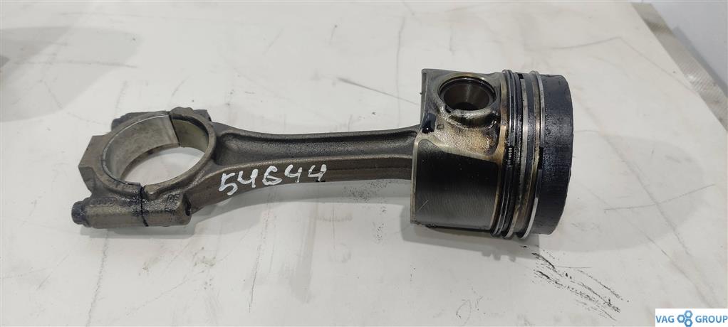 поршень Volkswagen Passat B7 2013, 1.6 л., TDi, дизель, седан, CAY, 03L107065J, . - фото №1