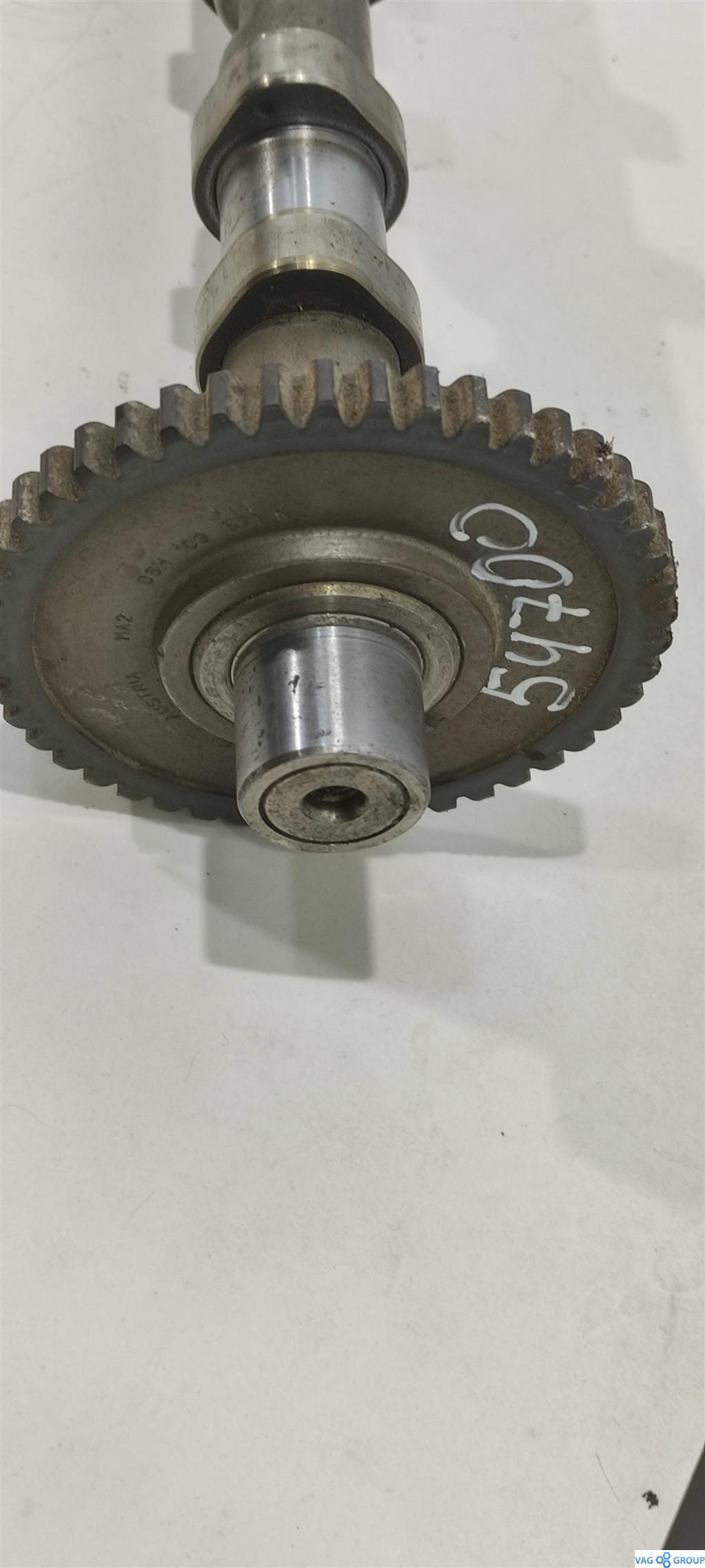 Распредвал выпускной Volkswagen Passat B6 2009, 1.8 л., TSI, бензин, седан, 06H109102Q, CDA, CAW, CCT, CDH, BZB, 06H109022BA, 06H109102N, CCZ, ., 06H109571M, 06H102H, 06H102J - фото №1