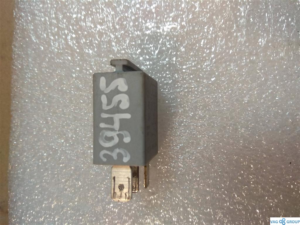 реле (прочие) Volkswagen Passat B6 2007, 2.0 л., TFSI, бензин, седан, 1K0951253, . - фото №1
