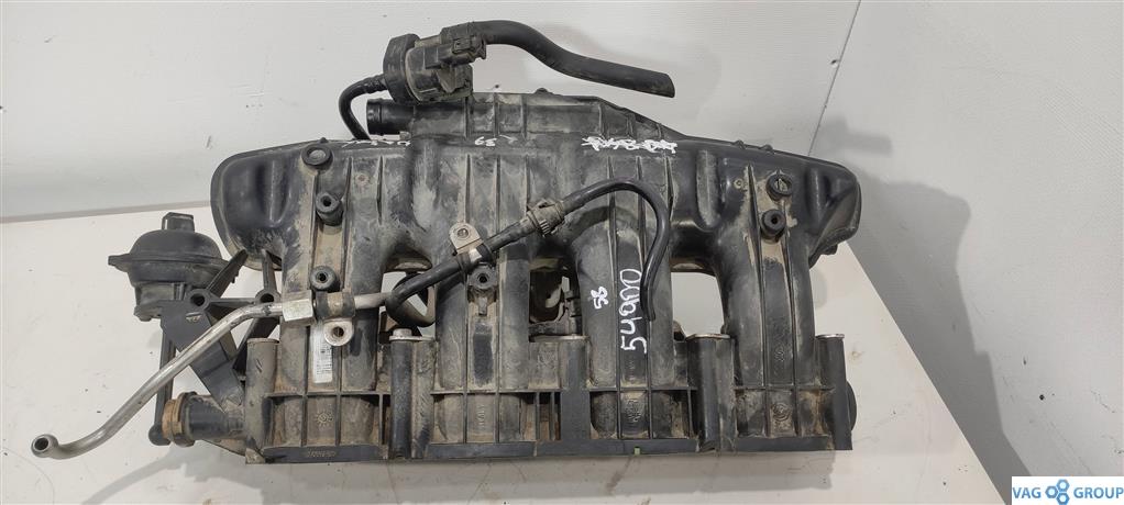 коллектор впускной Volkswagen Passat B7 2013, 2.0 л., TFSI, бензин, седан, CDA, CAW, CCT, BYT, 06J133185AR, CBF, CCZ, 06J133201AB - фото №1