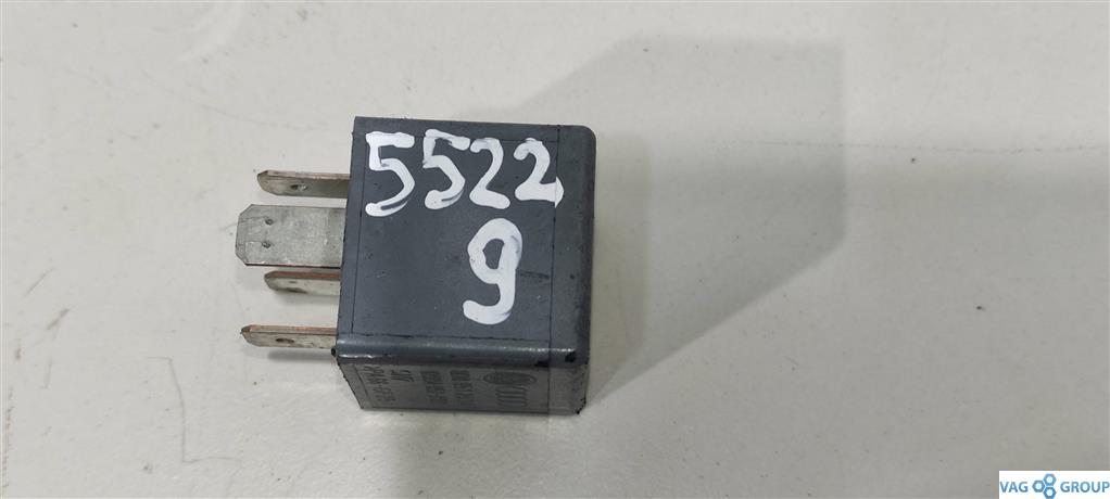 реле (прочие) Volkswagen Jetta 5 поколение 2006, 3.2 л., бензин, седан, 8K0951253A, . - фото №1