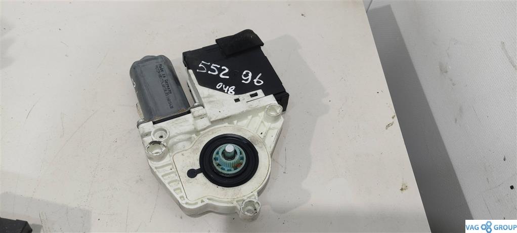 моторчик стеклоподъемника передний левый Volkswagen Passat B6 2009, 2.0 л., бензин, седан, 1K0959793L, 3C0959793, 3C1837461L, . - фото №1