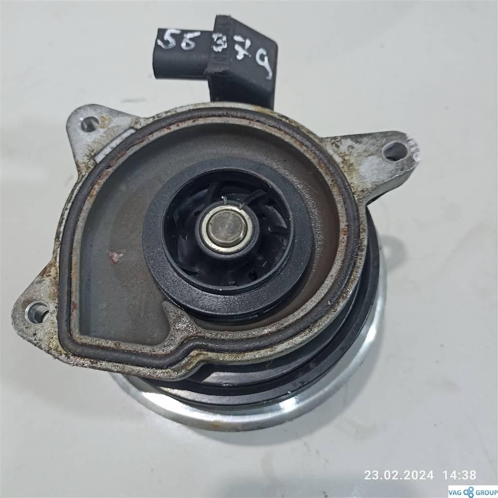 помпа Volkswagen Jetta 5 поколение 2009, 1.4 л., TSI, седан, 03C880727D, 03C121004J, . - фото №1