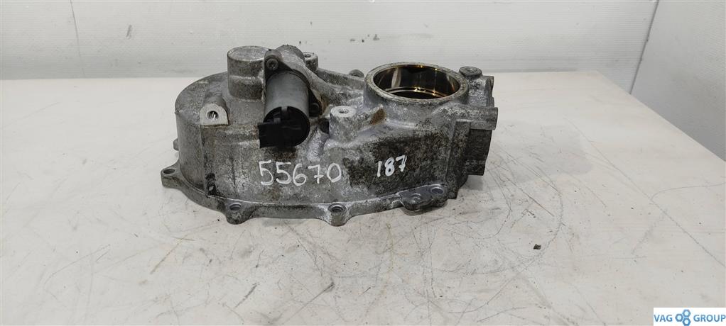 крышка распредвала Audi A4 B7 2006, 2.0 л., бензин, седан, BPG, 06F103530T, 06F103530P, 06F103530G, 06F103530, BPY, BPJ, BWE, AXX, BWA, BGB, BYK, BWL, 06F103107B, 06F103107E - фото №1