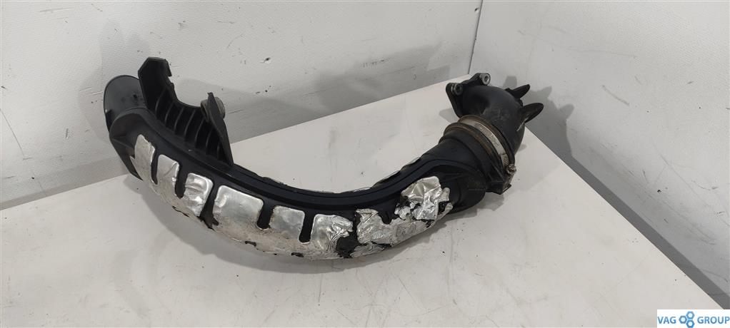 патрубок воздушного фильтра Volvo S60 2 поколение 2011, 1.6 л., бензин, седан, B4164T, BV619C623, . - фото №1