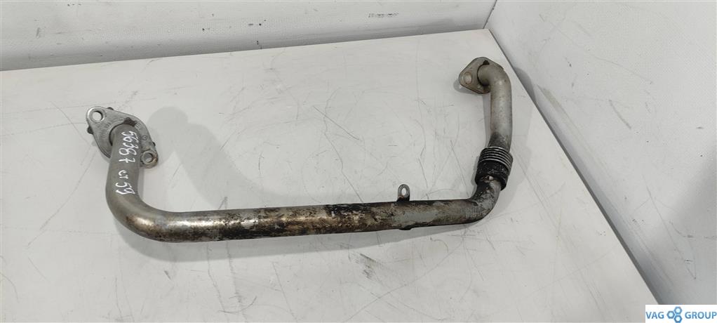 трубка системы рециркуляции EGR Volkswagen Passat B6 2007, 2.0 л., TDi, дизель, седан, BKP, 03G131521D, BMA, . - фото №1