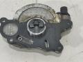 насос вакуумный Volkswagen Jetta 6 поколение 2012, 2.0 л., TDi, дизель, седан, 03L145100D, CBAA, CBAB, CBDC, CLCA, CFF, CFG, CGLC, CMGB, CFJA, CJAA, CFHC, CBDA, CAYD, CAYE, CEGA, CLJA, CLLB, CJCA, 03L145100C - фото №4