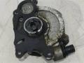 насос вакуумный Volkswagen Jetta 6 поколение 2012, 2.0 л., TDi, дизель, седан, 03L145100D, CBAA, CBAB, CBDC, CLCA, CFF, CFG, CGLC, CMGB, CFJA, CJAA, CFHC, CBDA, CAYD, CAYE, CEGA, CLJA, CLLB, CJCA, 03L145100C - фото №6