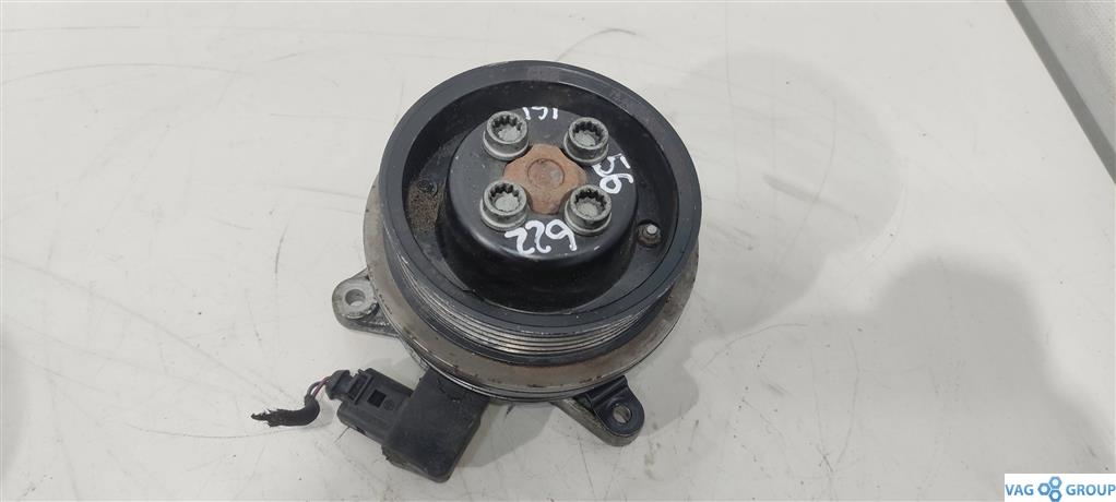 помпа Audi A1 8X 2013, 1.4 л., TSI, бензин, хетчбэк 5 дв., BLG, BMY, 03C880727D, 03C121004J, CDGA, CAVD - фото №1