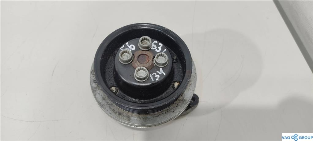 помпа Volkswagen Passat B6 2007, 1.4 л., TSI, бензин, универсал, BLG, BMY, 03C880727D, 03C121004J, CDGA, CAVD - фото №1