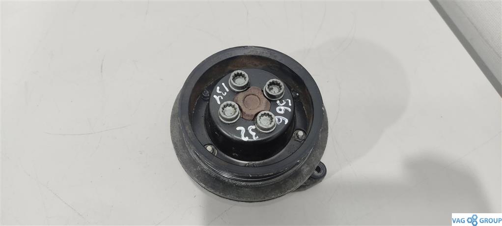 помпа Volkswagen Passat B6 2007, 1.4 л., TSI, бензин, универсал, BLG, BMY, 03C880727D, 03C121004J, CDGA, CAVD - фото №1